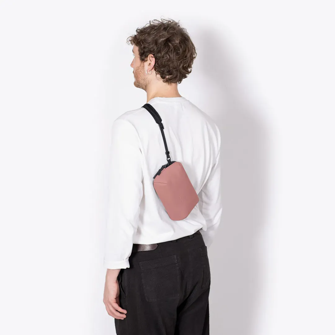 Ucon Acrobatics Ando Bag DarkRose New