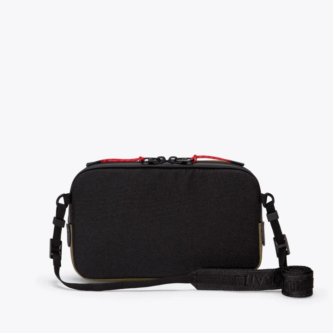 Ucon Acrobatics Ando Medium Bag OliveReflective Clearance