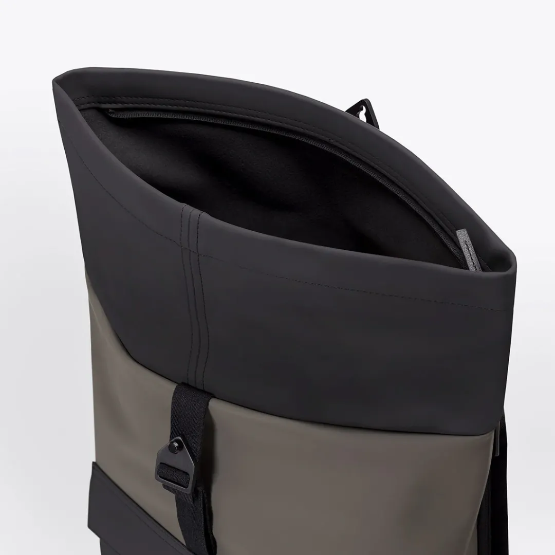 Ucon Acrobatics Jasper Medium Backpack Black-DarkGrey Fashion