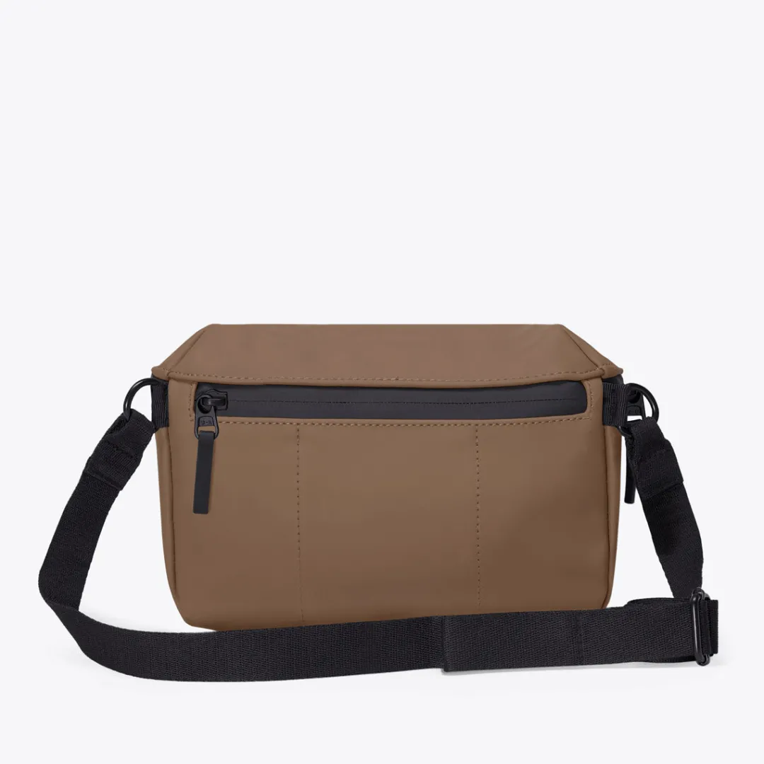 Ucon Acrobatics Jona Large Bag Chestnut Hot