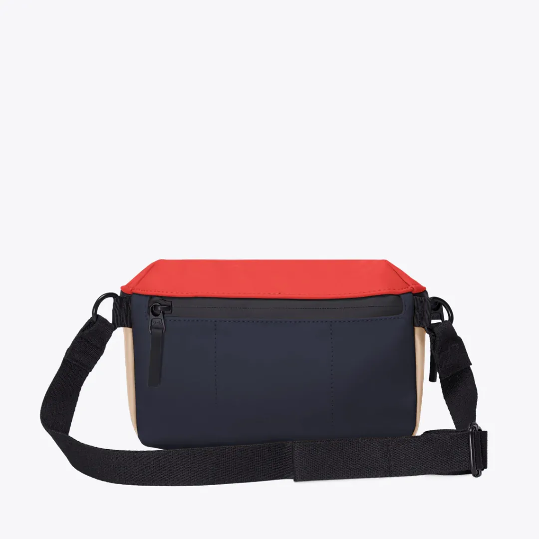 Ucon Acrobatics Jona Medium Bag Red-LightAlmond Hot