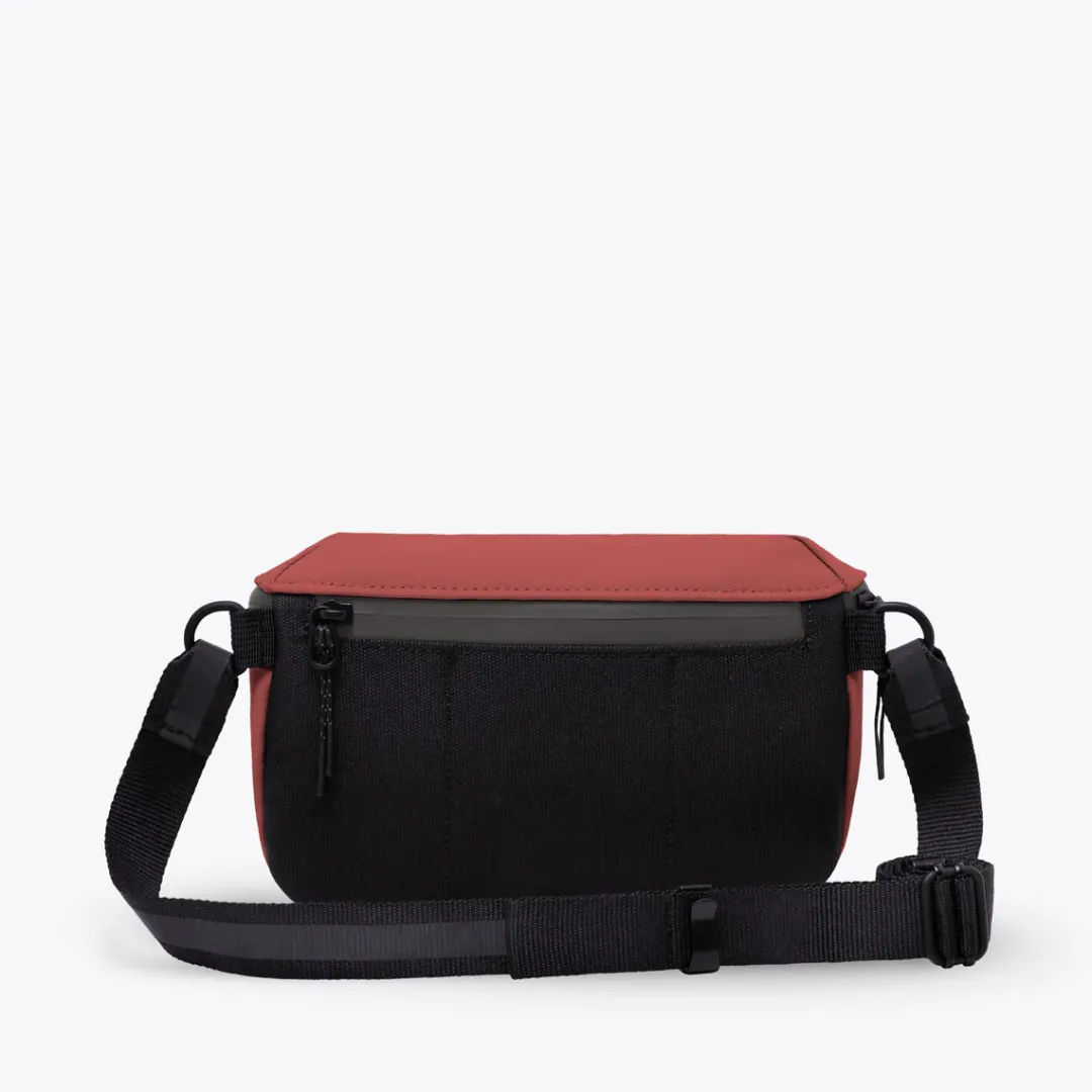 Ucon Acrobatics Jona Medium Bag Hibiscus Sale