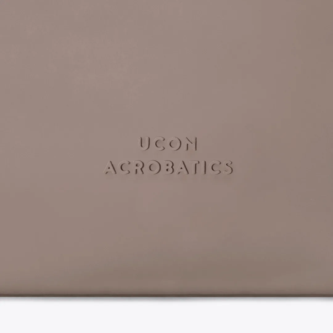 Ucon Acrobatics Jona Medium Bag DarkSand Best