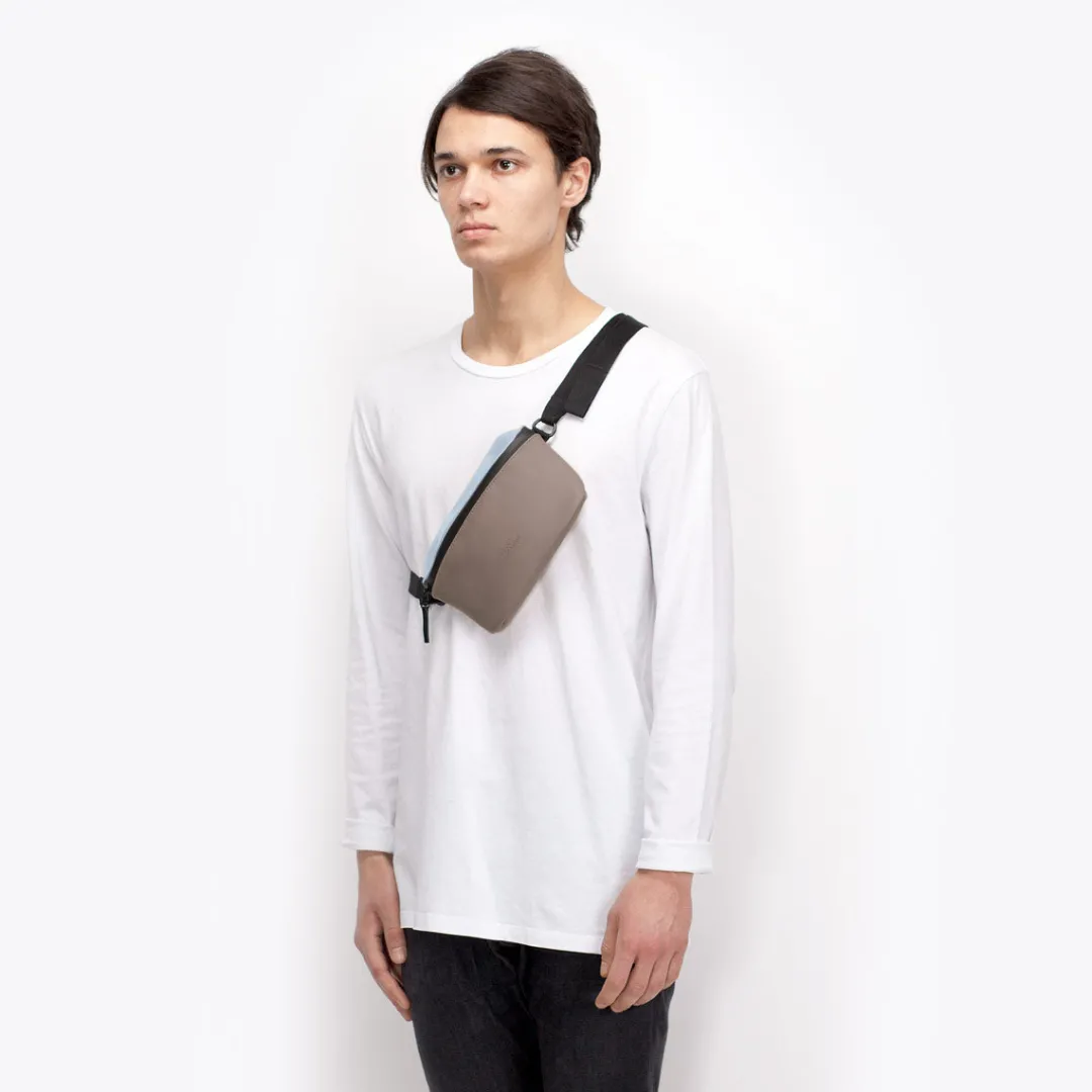 Ucon Acrobatics Jona Medium Bag FogBlue-DarkSand Outlet