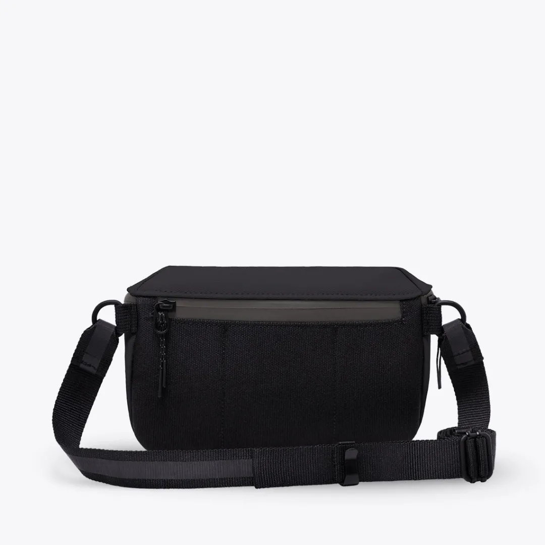 Ucon Acrobatics Jona Medium Bag Black Outlet