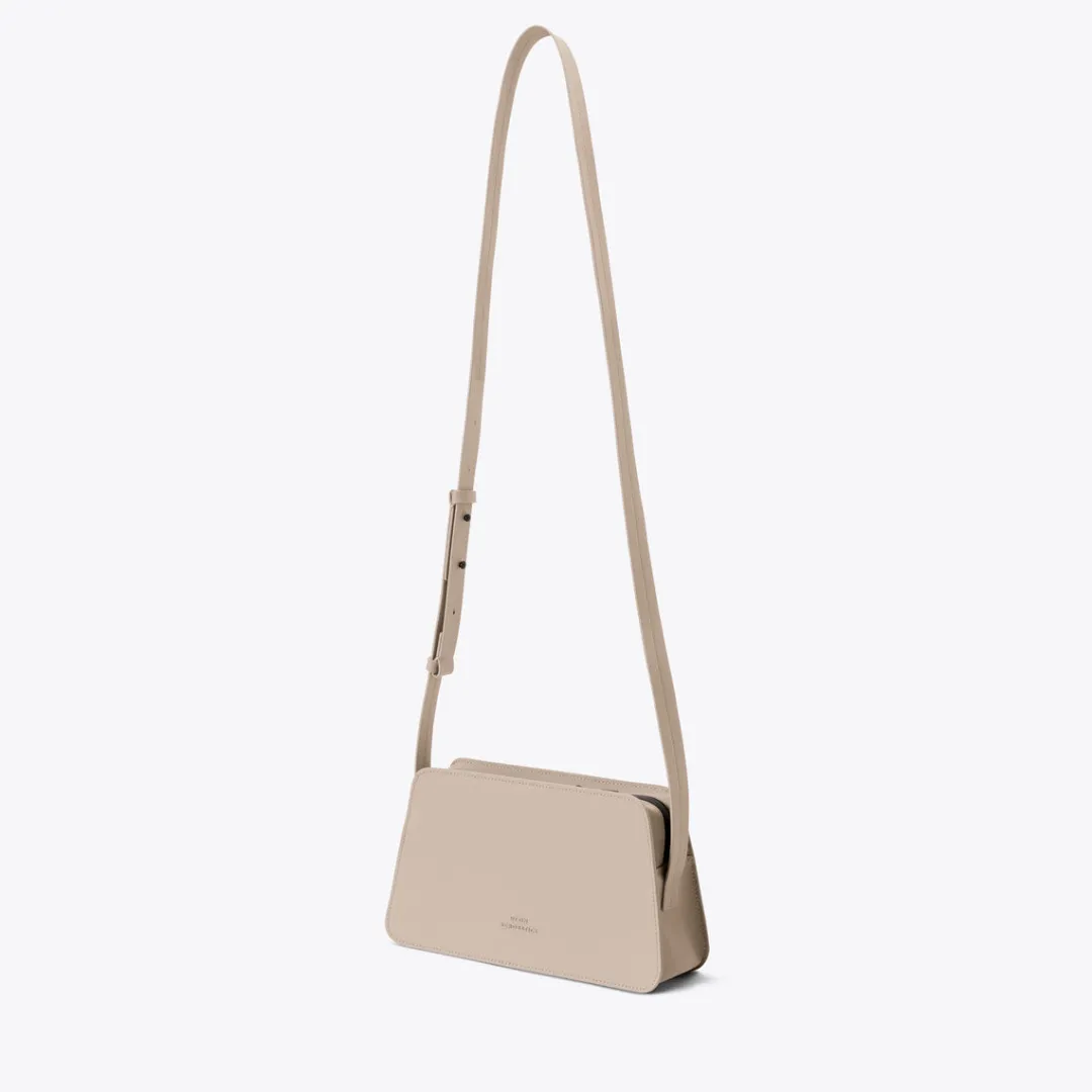 Ucon Acrobatics Kiomi Bag Sand Fashion