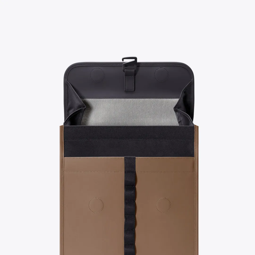 Ucon Acrobatics Kumo Medium Backpack Black-Chestnut Online