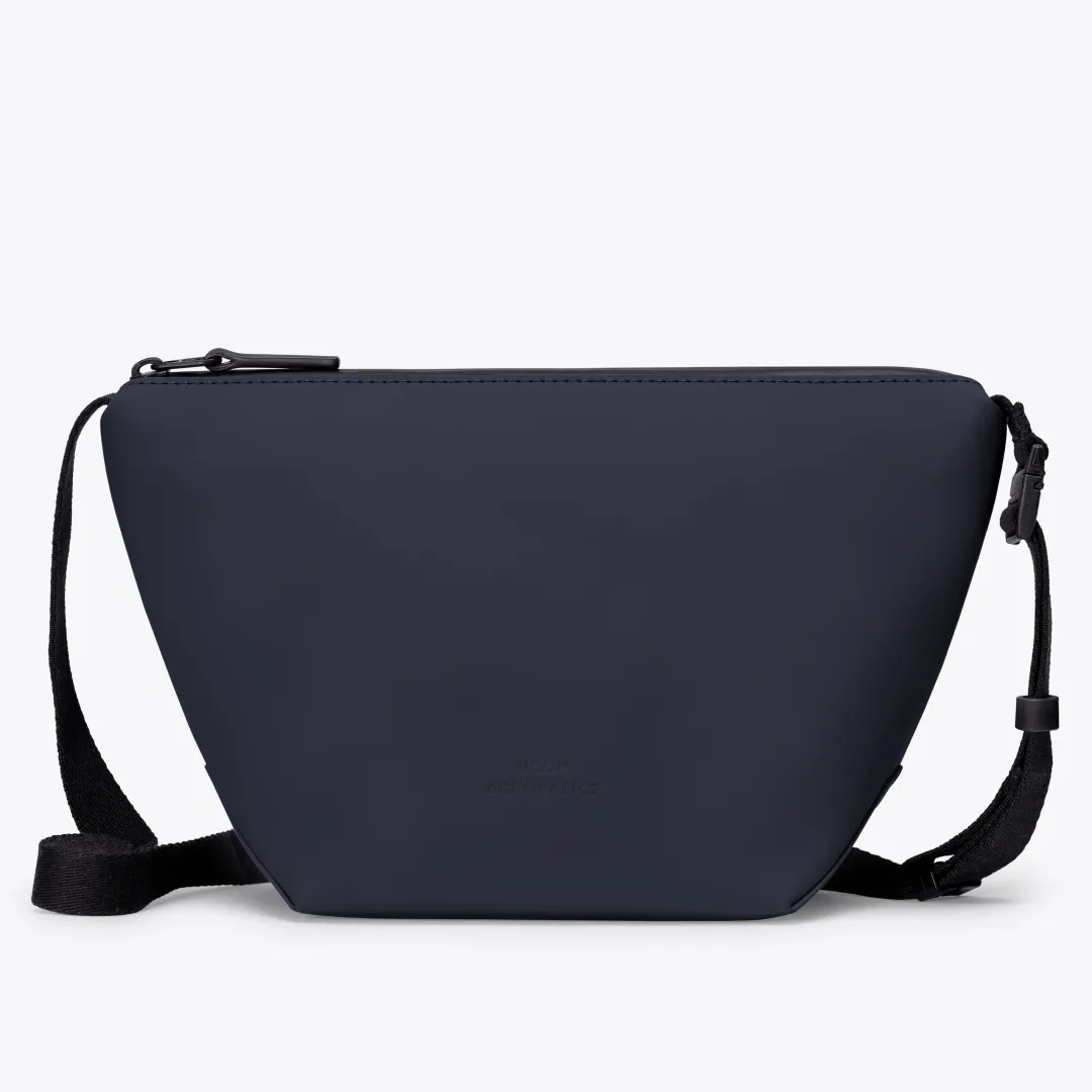 Ucon Acrobatics Nola Bag DarkNavy New