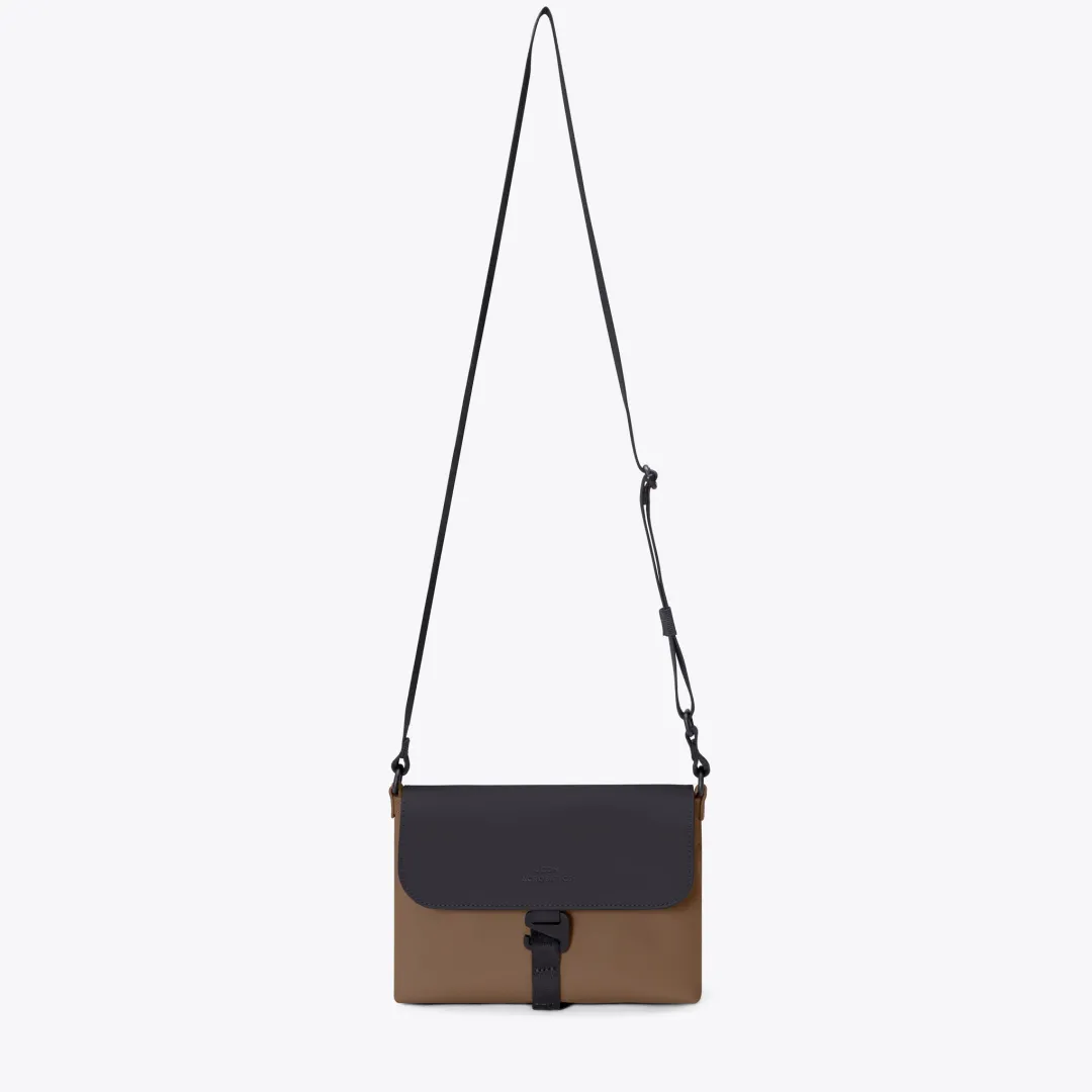 Ucon Acrobatics Yuri Bag Black-Chestnut Discount