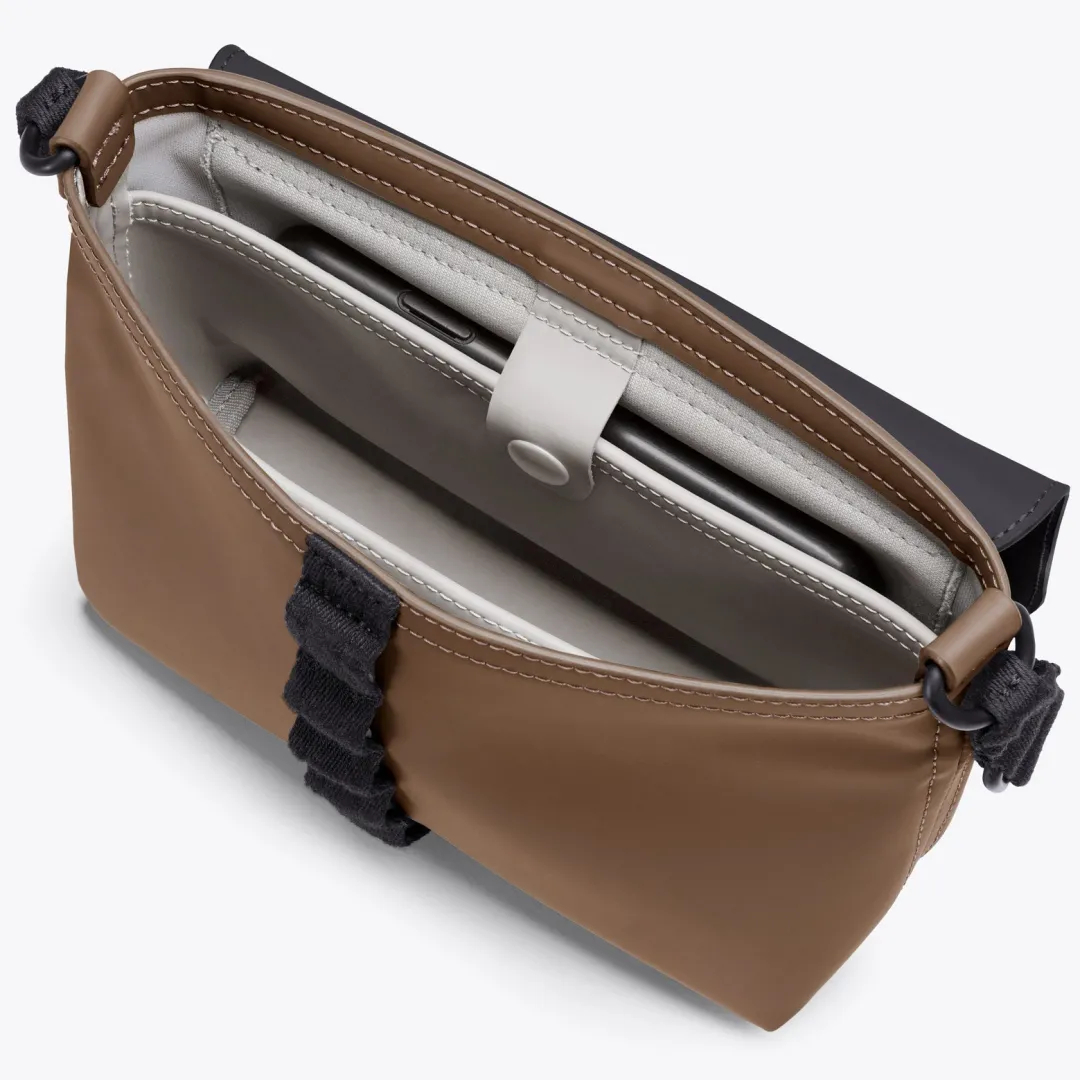 Ucon Acrobatics Yuri Bag Black-Chestnut Discount